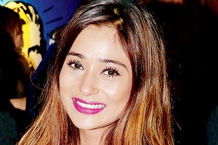 When Sara Khan was 'retained' in Pakistan