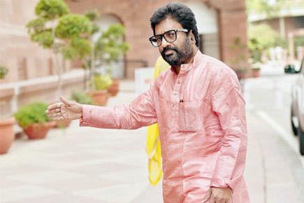 Ravindra Gaikwad free to fly, but ministry warns of 'stricter rules'