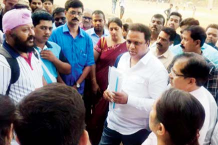 Mumbai BJP chief Ashish Shelar bats to save Dadar's Dr NA Purandare stadium