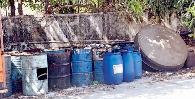 Barrels of illegal liquor recovered from Uttan
