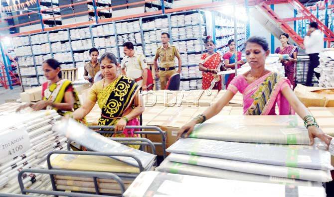 Pagdha cops have also ensured that those who were arrested for making and selling liquor illegally are provided with jobs with a steady income. Some of the women have got jobs at the Padgha Raymond store