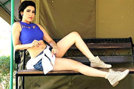 See Pics! TV actress Sheena Bajaj turns sexy doctor