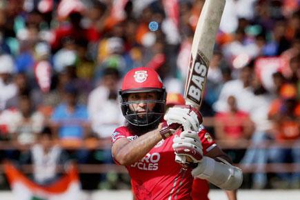 IPL 2017: Hashim Amla, bowlers ensure Punjab lords over Gujarat Lions 