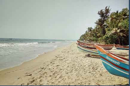 Unwind at Tarkali beach to make this long weekend a memorable one!