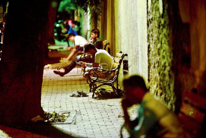 The quiet lane near Poddar Hospital is popular among the student community. Pic/Bipin Kokate