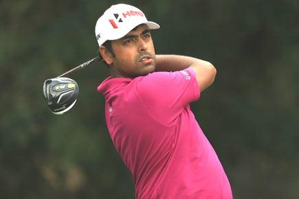 Anirban Lahiri hangs by a slender thread