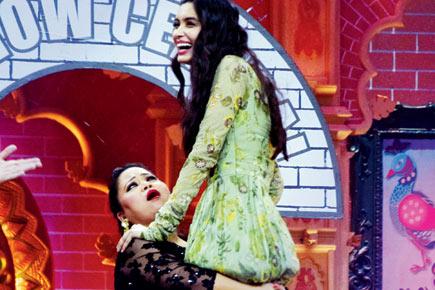 OMG! Bharti Singh lifts Diana Penty