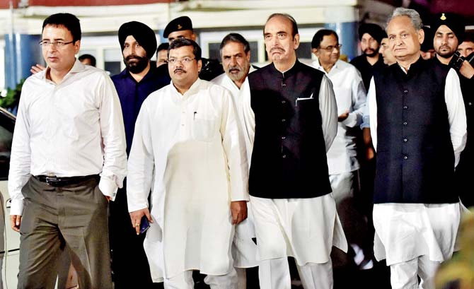 https://images.mid-day.com/images/2017/aug/Cong leaders .jpg