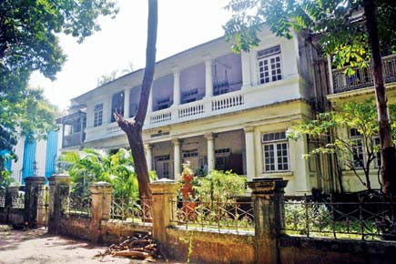 Uncover Mumbai's most loved community through Dadar Parsi colony trail