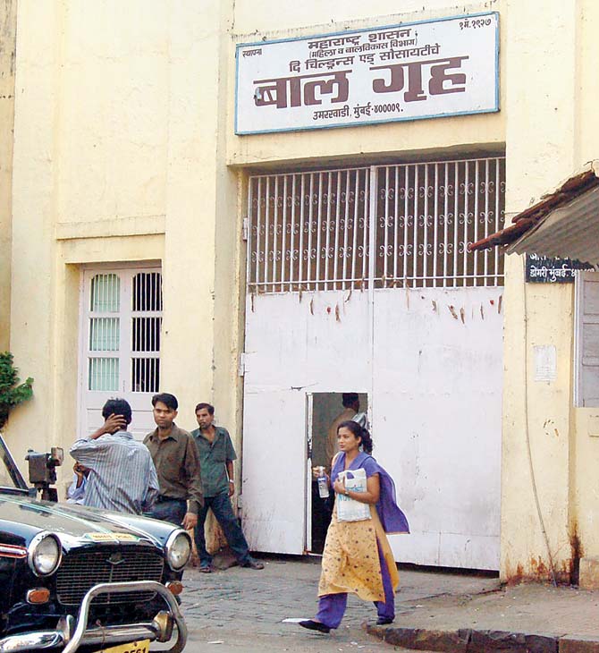 The girl had climbed to the roof of the Dongri Children