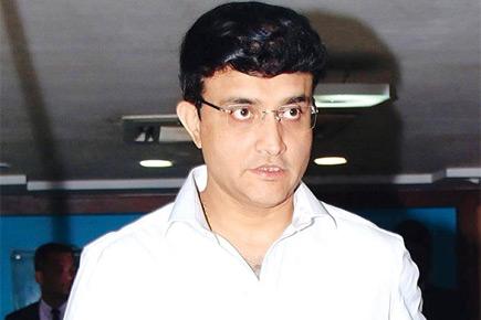 CAB President Sourav Ganguly takes 'cab ride' to BCCI meeting!