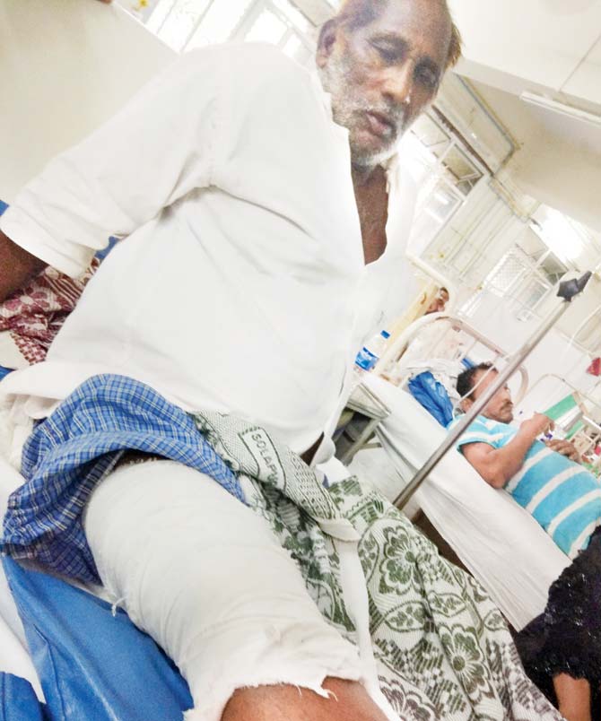 Ismail Shaikh in Rajawadi hospital. Pic/Rajesh Gupta