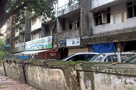 Mumbai: Tenants still occupy dilapidated Worli building despite BMC's warnings