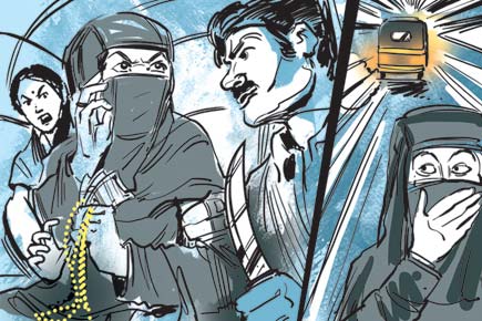 Mumbai Crime: Woman robbed by 3 in an auto at knife point