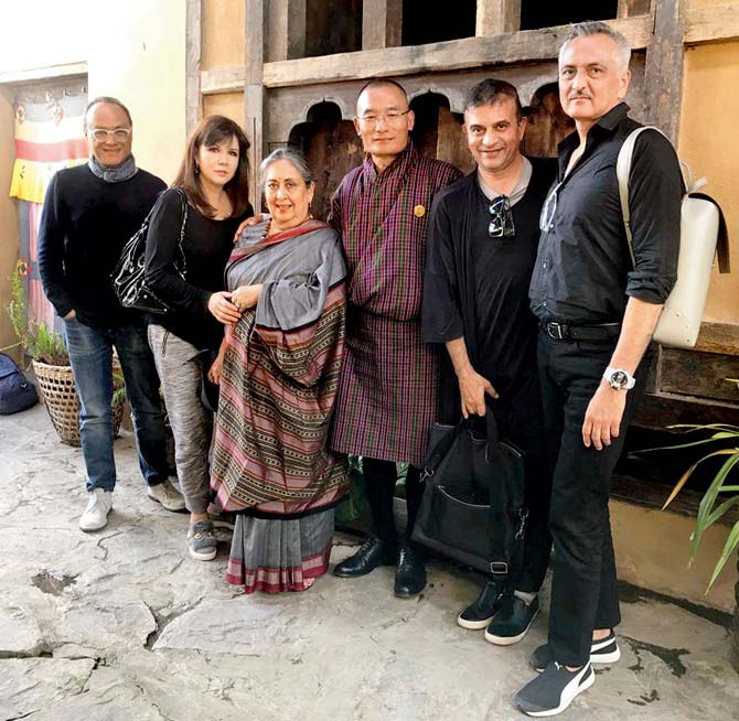 Mala Singh, David Abraham, Prasad Bidappa, Rakesh Thakore with friends in Bhutan