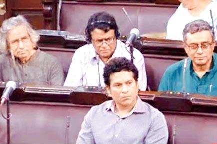 Sachin Tendulkar attends Rajya Sabha, but does not ask any questions
