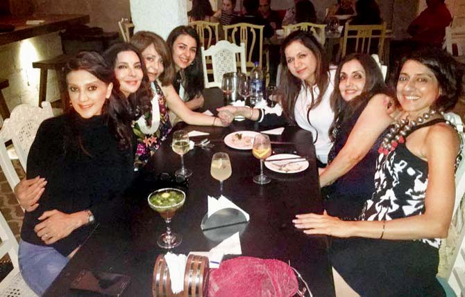 Rita Dhody with Abha Virmani Kapoor, Namrata Dutt, Lali Dhawan and friends in Goa