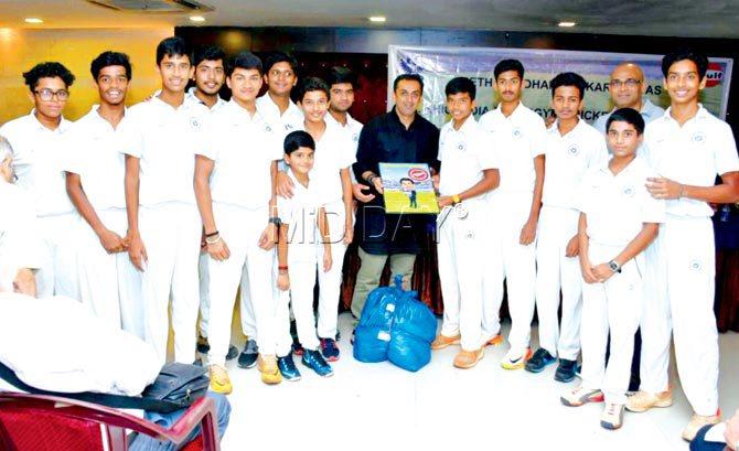 Swami Vivekanand International School (Borivli), winners of the B Khichadia inter-school tournament, pose with former India cricketer Rohan Gavaskar at Khar Gymkhana on Thursday. Pic/Subodh Mayure