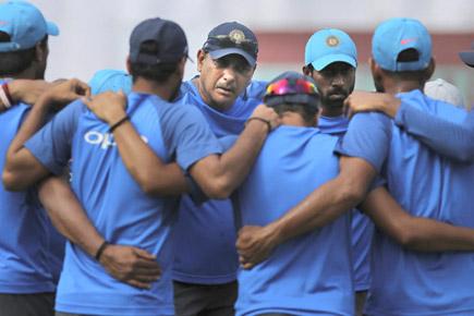 IND vs SL: Ravi Shastri adds a different hue to India team's training style