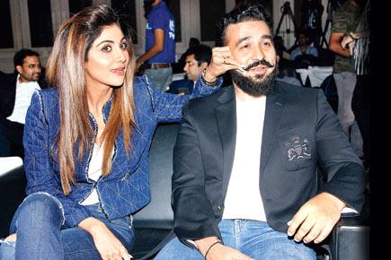 Shilpa Shetty cutely plays with hubby Raj Kundra's moustache