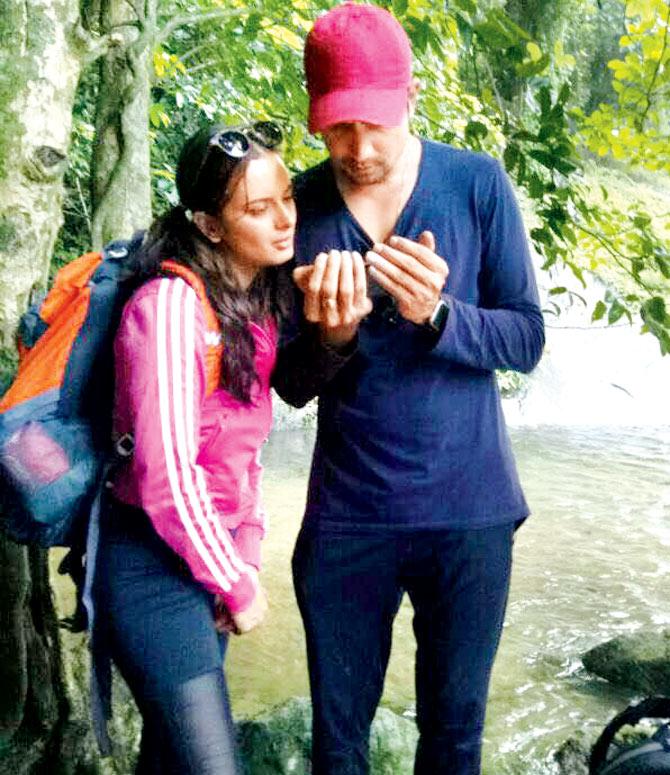 Sumeet Vyas and Evelyn Sharma