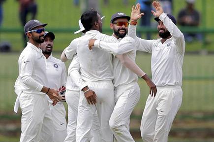India set for clean sweep after yet another Lankan collapse