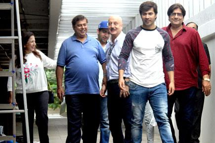 David Dhawan's brother and yesteryear actor Anil Dhawan spotted in Bandra