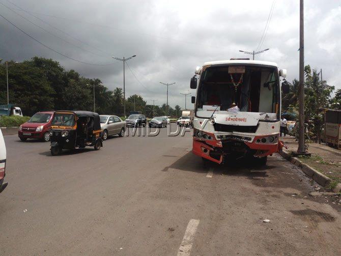 Mumbai: Accident on Eastern Express Highway leads to heavy traffic jam