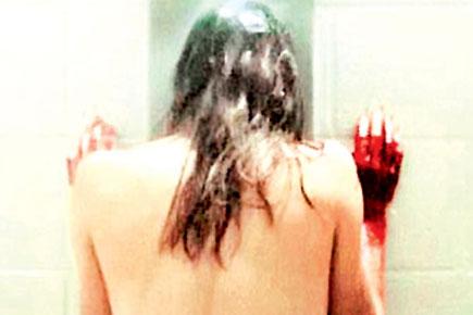 This actress stripped naked for a hot sex scene, exposed her b**t