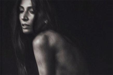 Monica Dogra's latest topless pic creates an internet storm!