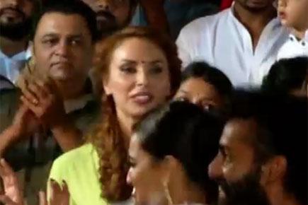 Iulia Vantur fills in for Salman Khan at his sister's Ganesh Visarjan? 