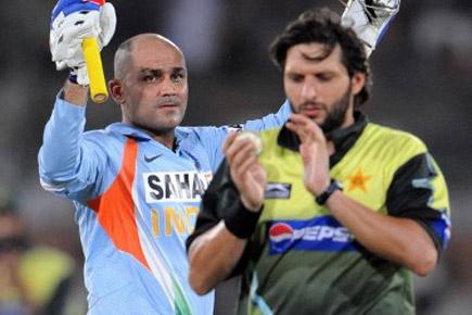 Move over T20s! Virender Sehwag, Shahid Afridi to clash in T10 league