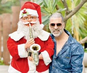 Akshay Kumar is in Christmassy mode already