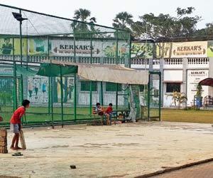 Gopal Shetty threatens mid-day reporter when asked about open space encroachment