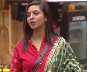 Arrest warrant issued against Big Boss contestant Arshi Khan