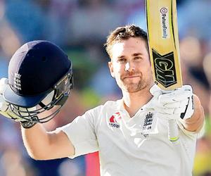 Ashes: Dawid Malan's maiden ton puts England in command