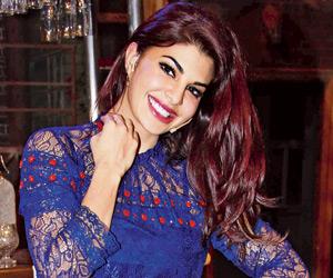 Jacqueline Fernandez to recreate Madhuri Dixit's Ek Do Teen for Baaghi 2