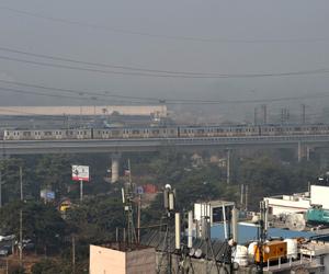 Foggy Sunday morning in Delhi, 15 trains cancelled