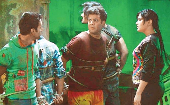 Pulkit Samrat, Varun Sharma and Richa Chadha in Fukrey Returns