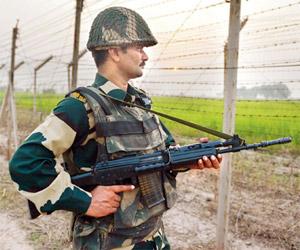 Indian soldier killed in Pakistan firing on LoC