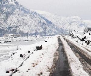 Jammu-Srinagar highway closed after snowfall and rain