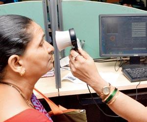 Mumbai: Pensioners hit hardest by glitches in Aadhar card registrations