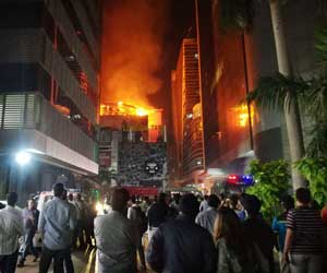 Seventh arrest made in wake of Mumbai pub blaze