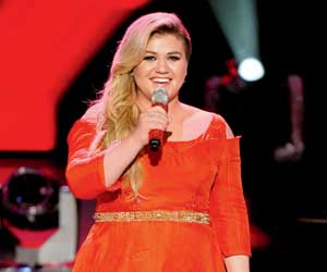 Why Kelly Clarkson decided to host Billboard Music Awards