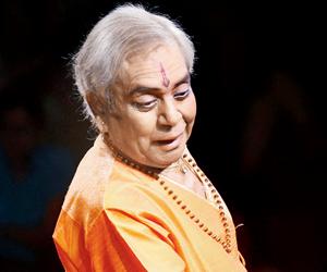 Kathak dancers from seven cities to compete at Pandit Birju Maharaj's contest