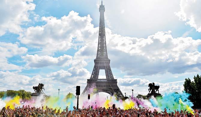 Colour Run in Paris. Pic/AFP