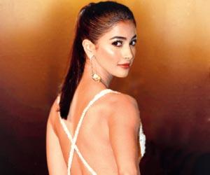 Pooja Hegde to get action mode for her next film