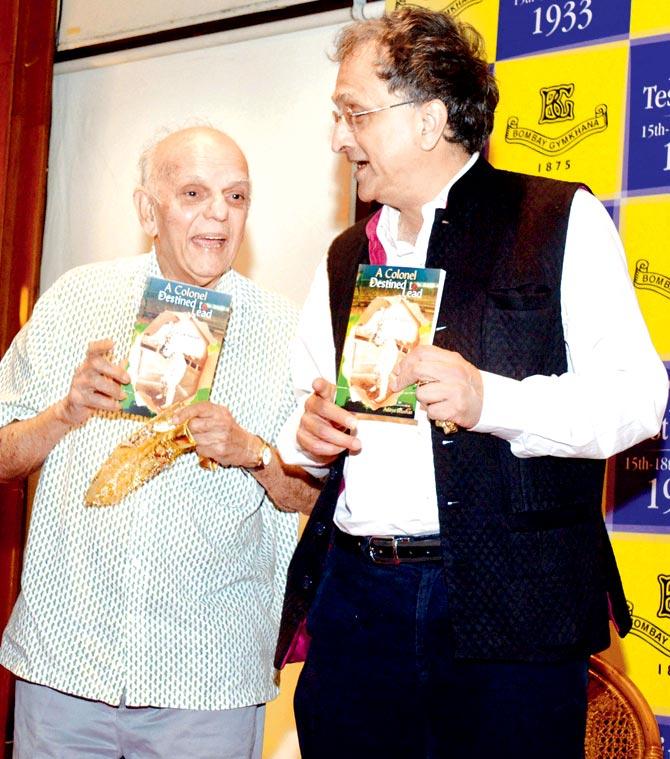 Ramchandra Guha (right) with former Test batsman Madhav Apte at the release function of a book on CK Nayudu yesterday. Pic/PTI