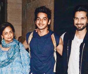 Janhvi Kapoor and Ishan Khatter's family watch Beyond The Clouds