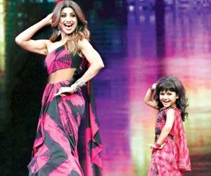 Shilpa Shetty and Vaishnavi Prajapati are twinning on dance show